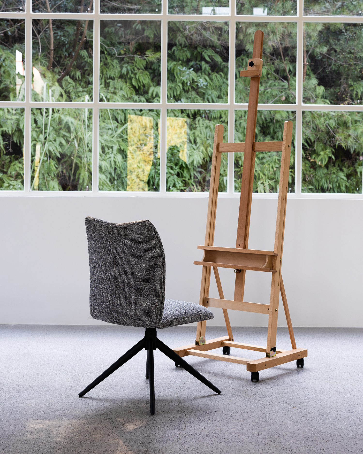 Minimalistiske drejelige spisestole Minimalistiske drejelige spisestole
