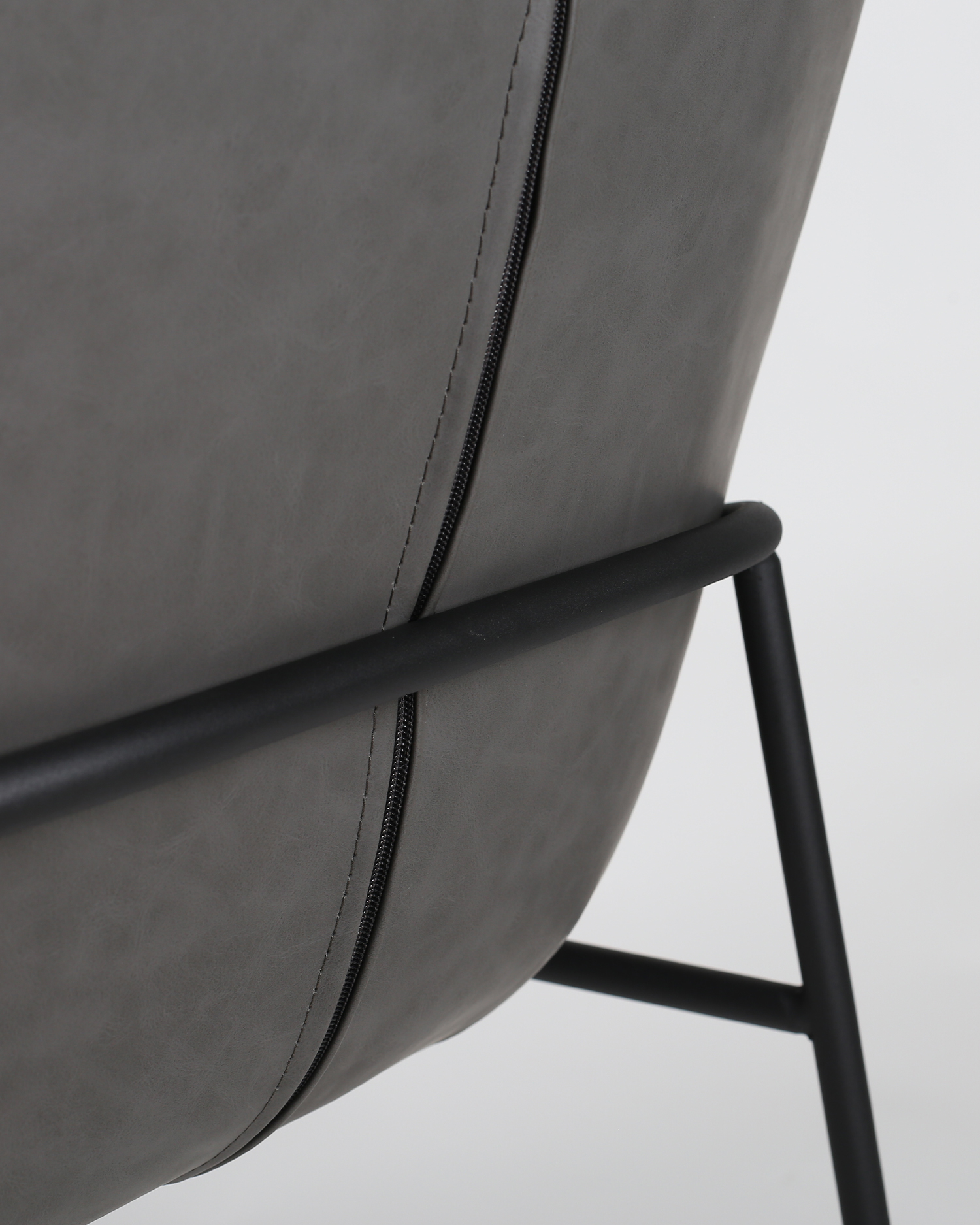 Læder spisestol med arm Læder spisestol med arm